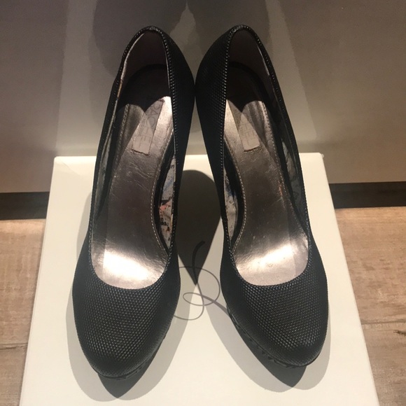 RACHEL ROY Black Textured Studded Round Toe Heels - Picture 4 of 5